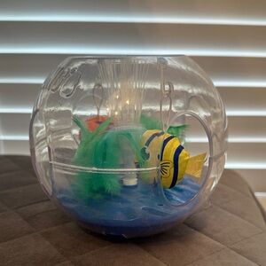 Kong Cat Fish Bowl Aquarium Toy